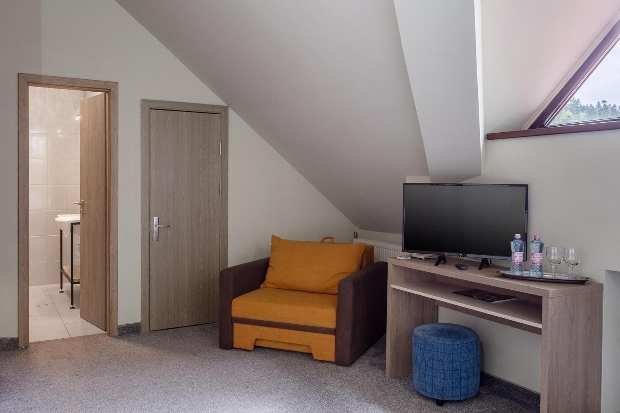 Hotel Hera Предял Экстерьер фото