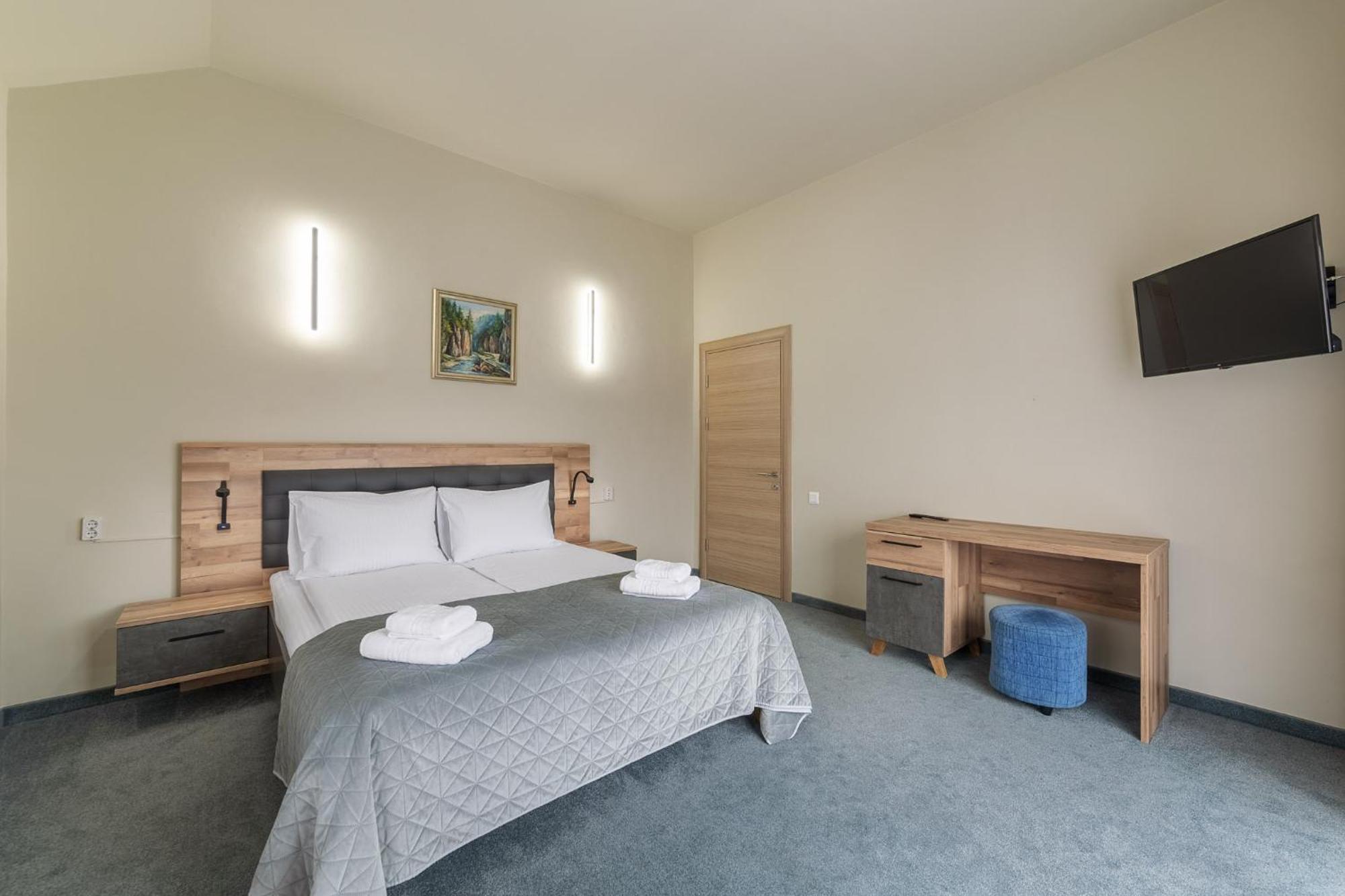 Hotel Hera Предял Экстерьер фото